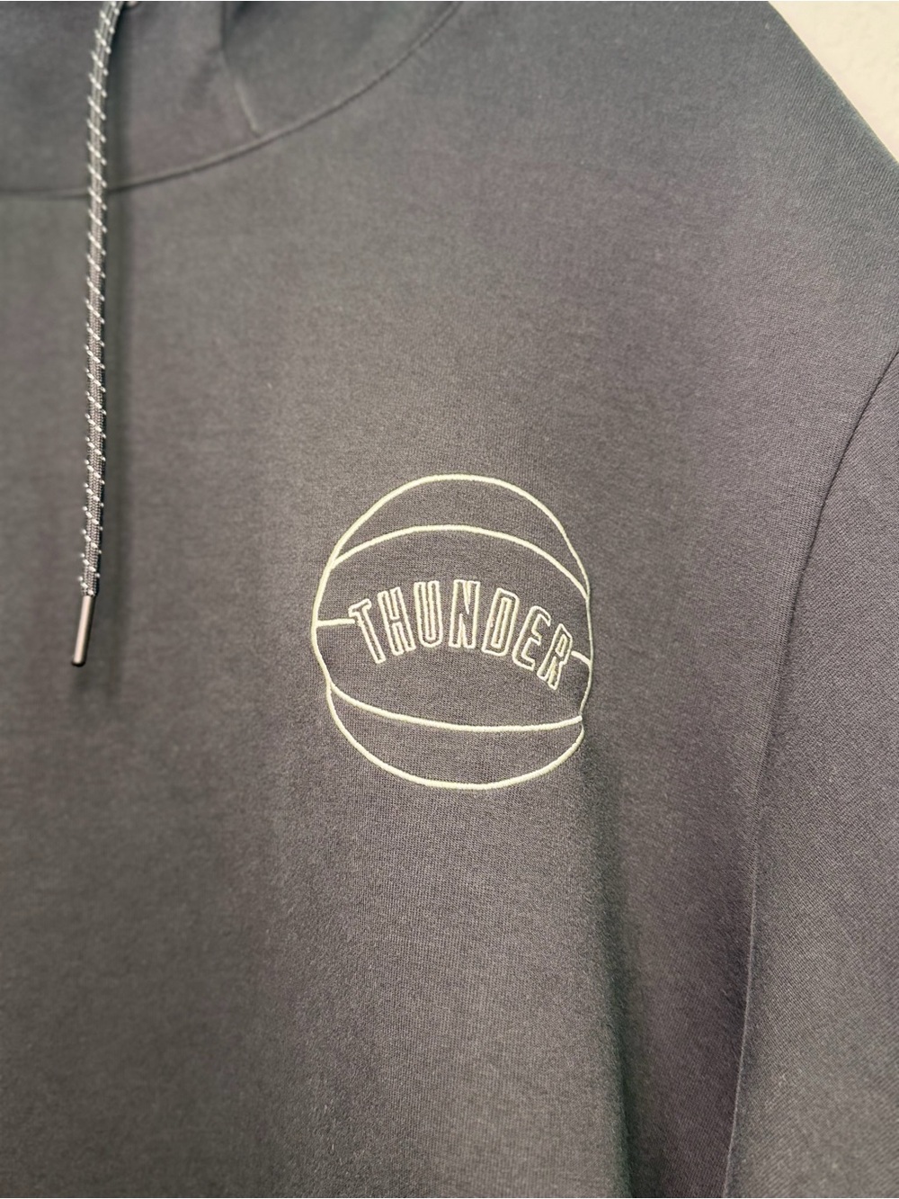 Nike OKC Thunder Black Dri-Fit Hoodie - Picture 2 of 3